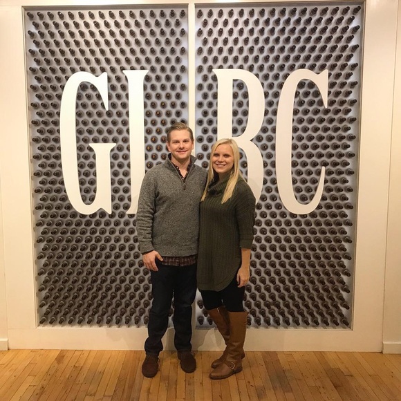 Express Sweater - Picture 2 of 6